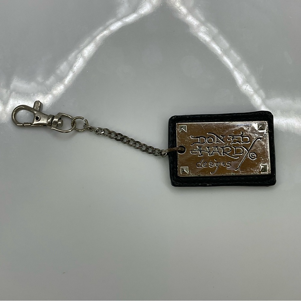 Don Ed Hardy Designs Keychain Black Leather Keyring Bag-tag Logo Keytag